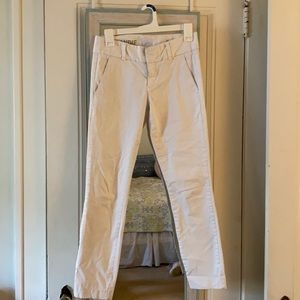 Women’s white cropped pants